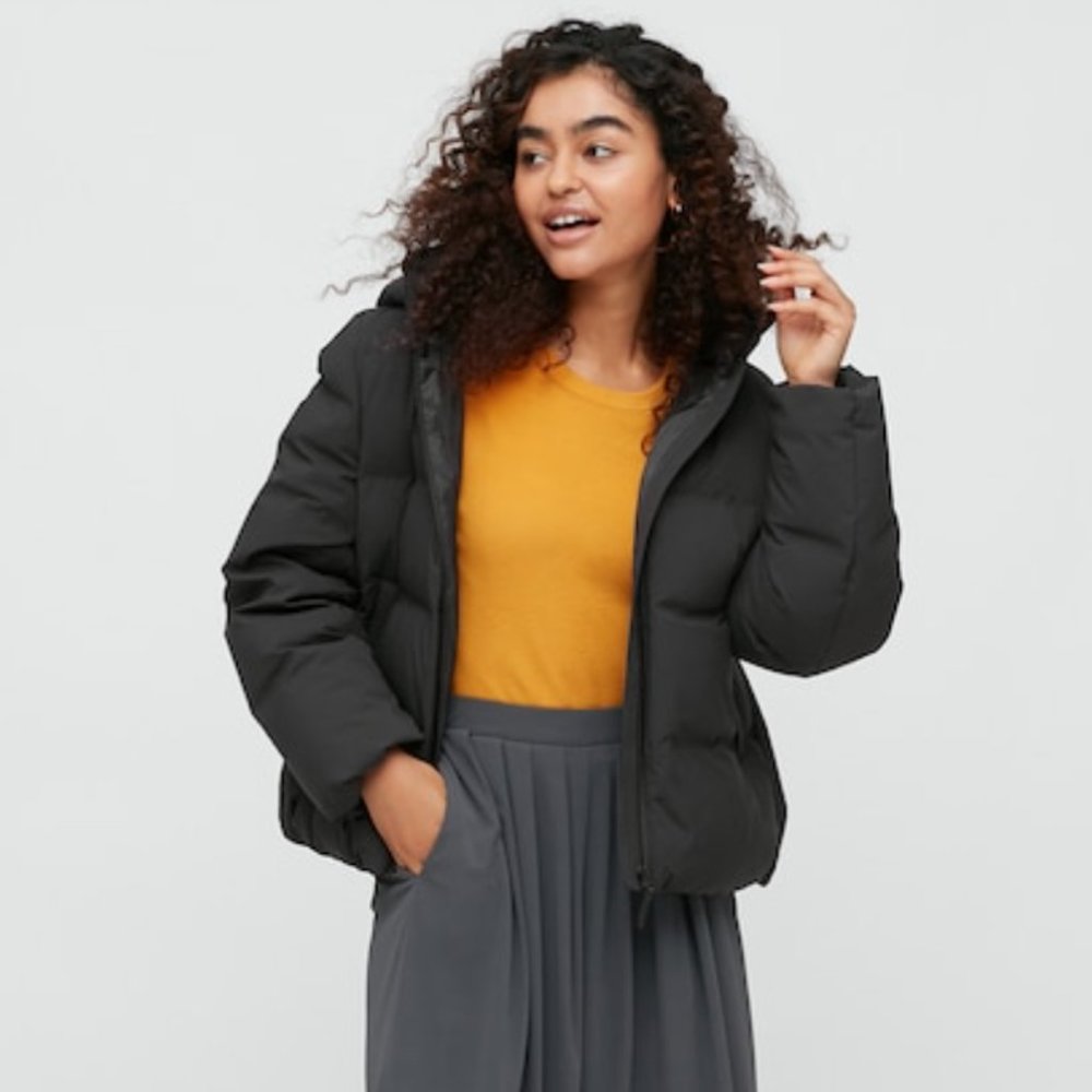 Uniqlo Women's Black Puffer Jacket